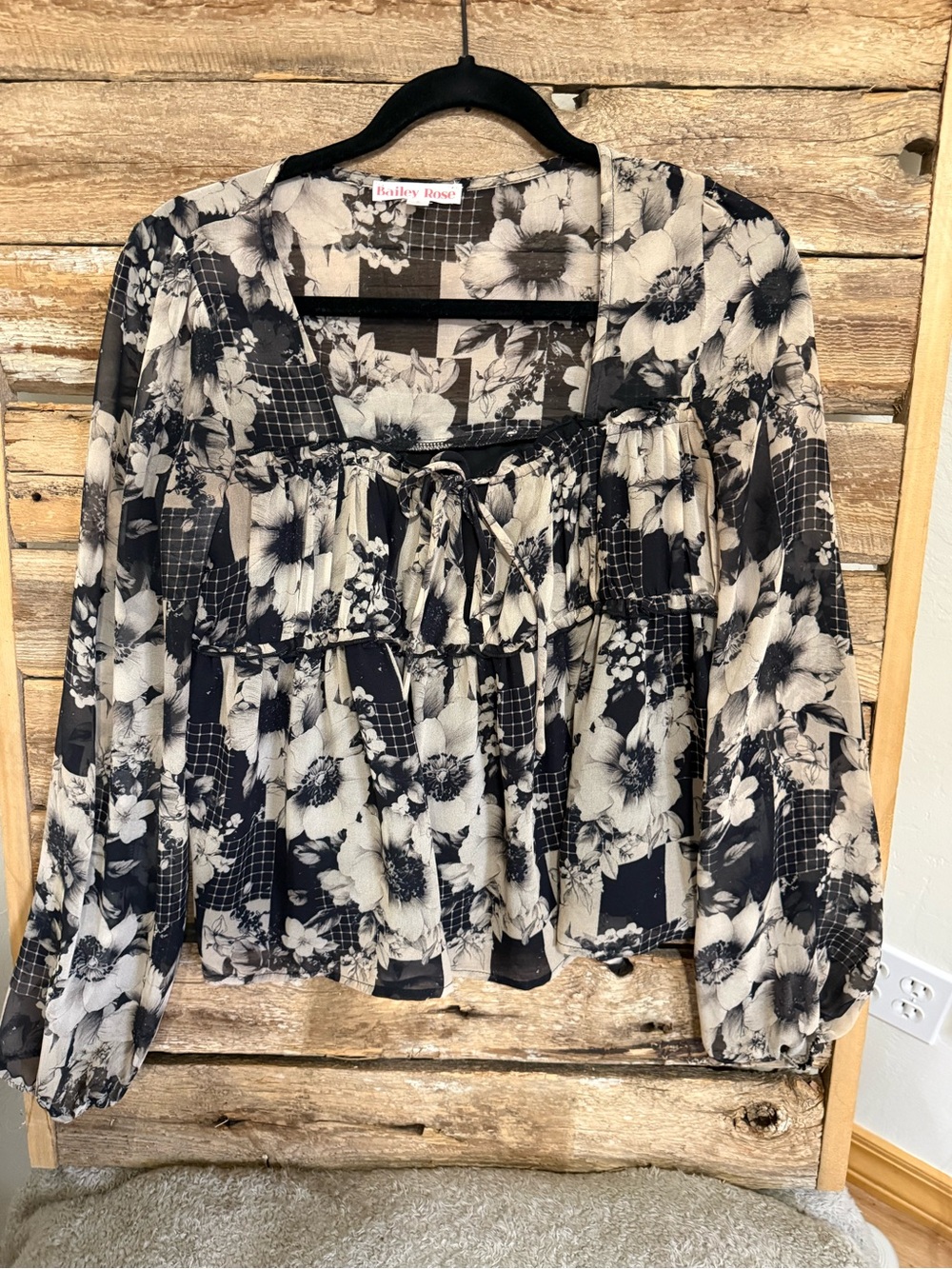 Black & White Floral Peasant Top